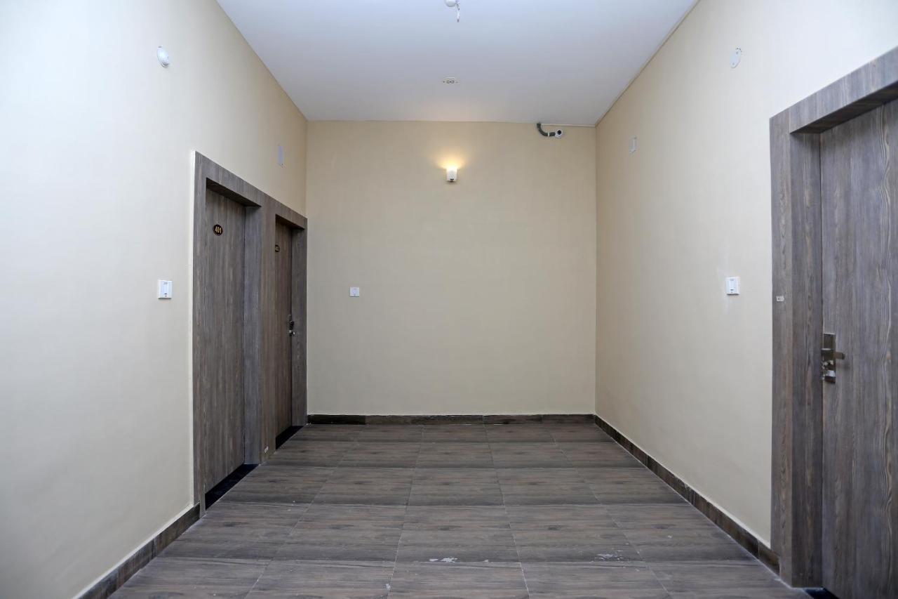 ג'משדפור Oyo Flagship 11549 Crystal Inn מראה חיצוני תמונה