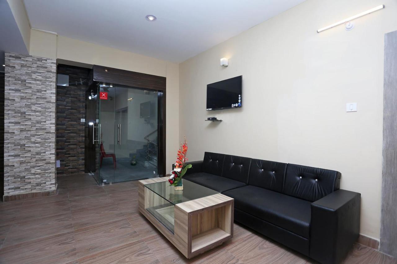 ג'משדפור Oyo Flagship 11549 Crystal Inn מראה חיצוני תמונה